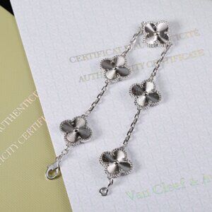 Van Cleef & Arpels four-leaf clover bracelet